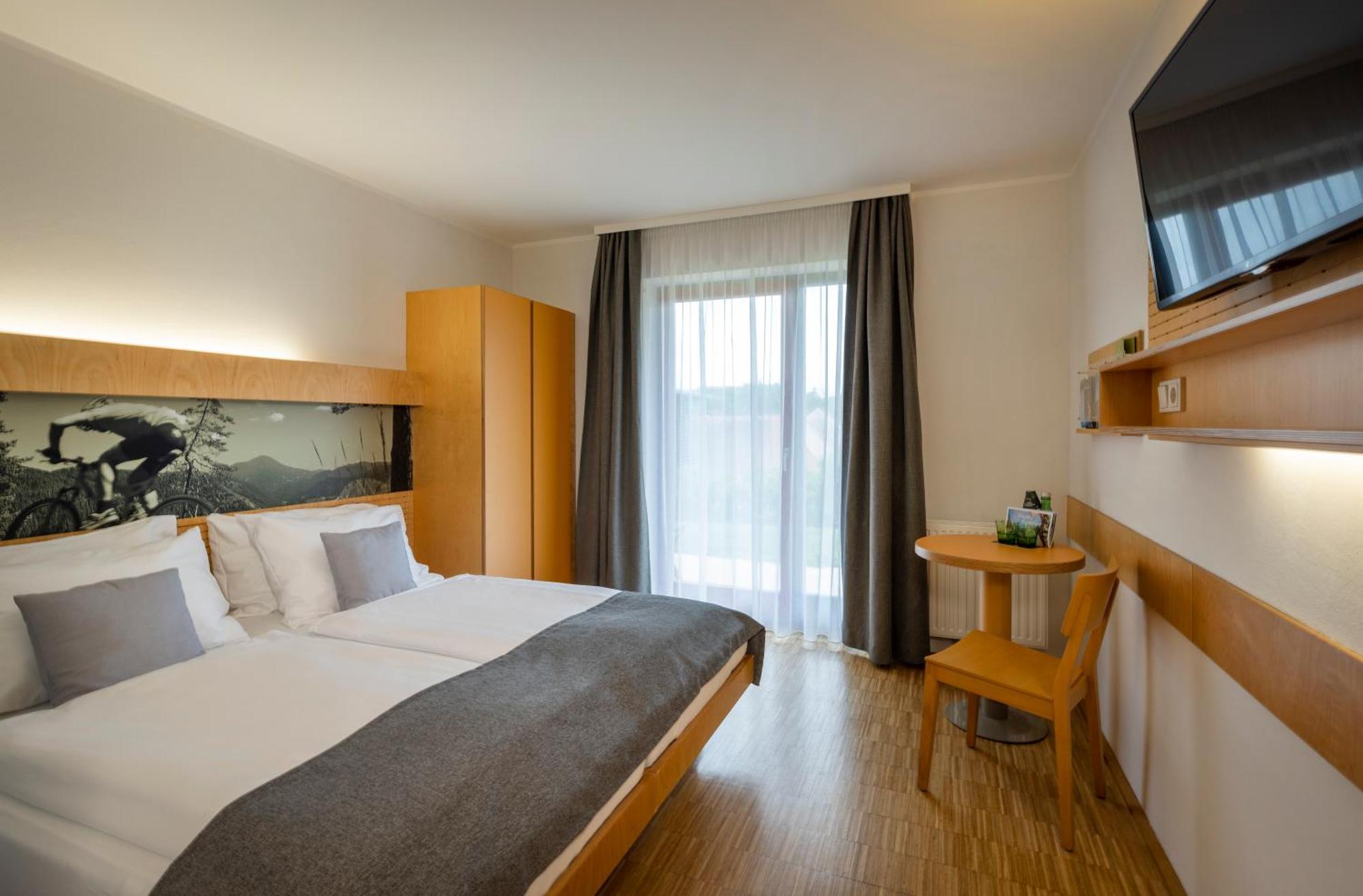 Jufa Hotel ดอยช์แลนด์แบร์ก ภายนอก รูปภาพ